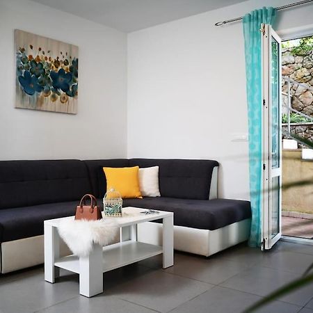 Wave N' Sea Apartment With A Private Pool Dubrovnik Kültér fotó