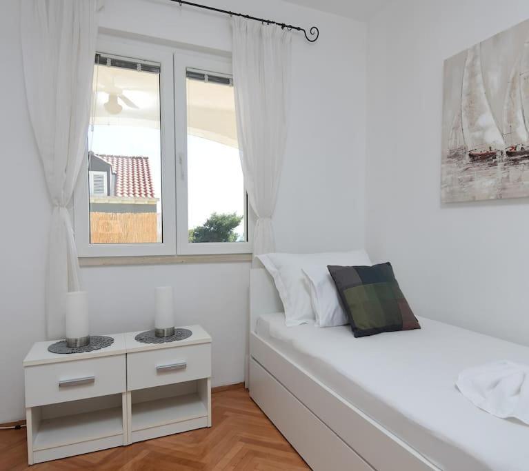 Wave N' Sea Apartment With A Private Pool Dubrovnik Kültér fotó