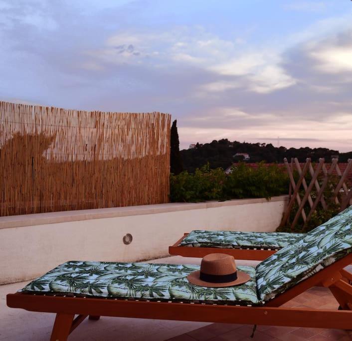 Wave N' Sea Apartment With A Private Pool Dubrovnik Kültér fotó