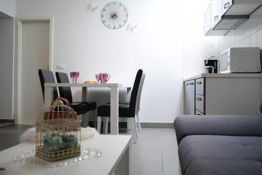 Wave N' Sea Apartment With A Private Pool Dubrovnik Kültér fotó